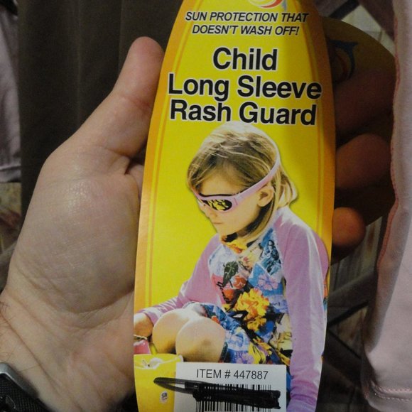 SunSkinz Cute long sleeve rash guard upf 50+~symbols on shoulder~Beach w… - Picture 4 of 4